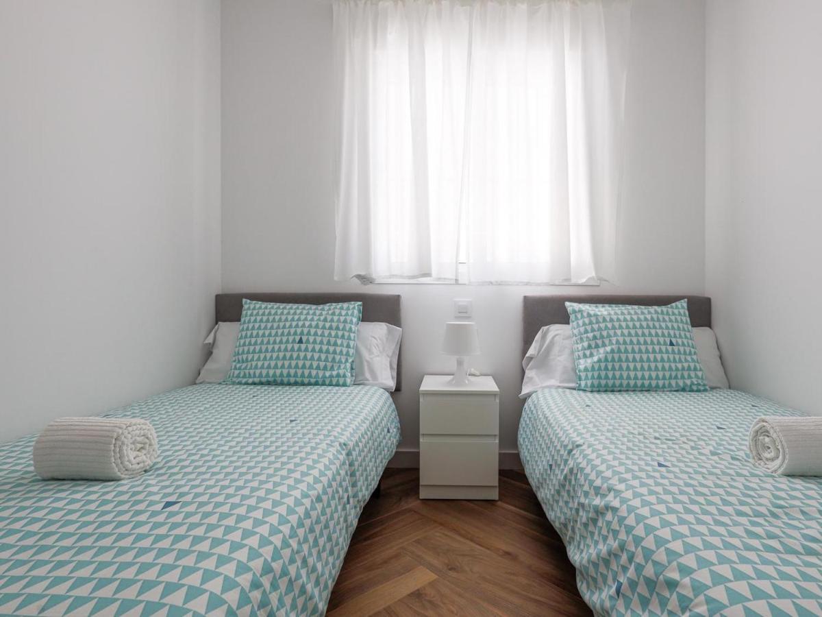 Apartamento Algaba aral Alto y bajo Alcala del Rio Exterior foto