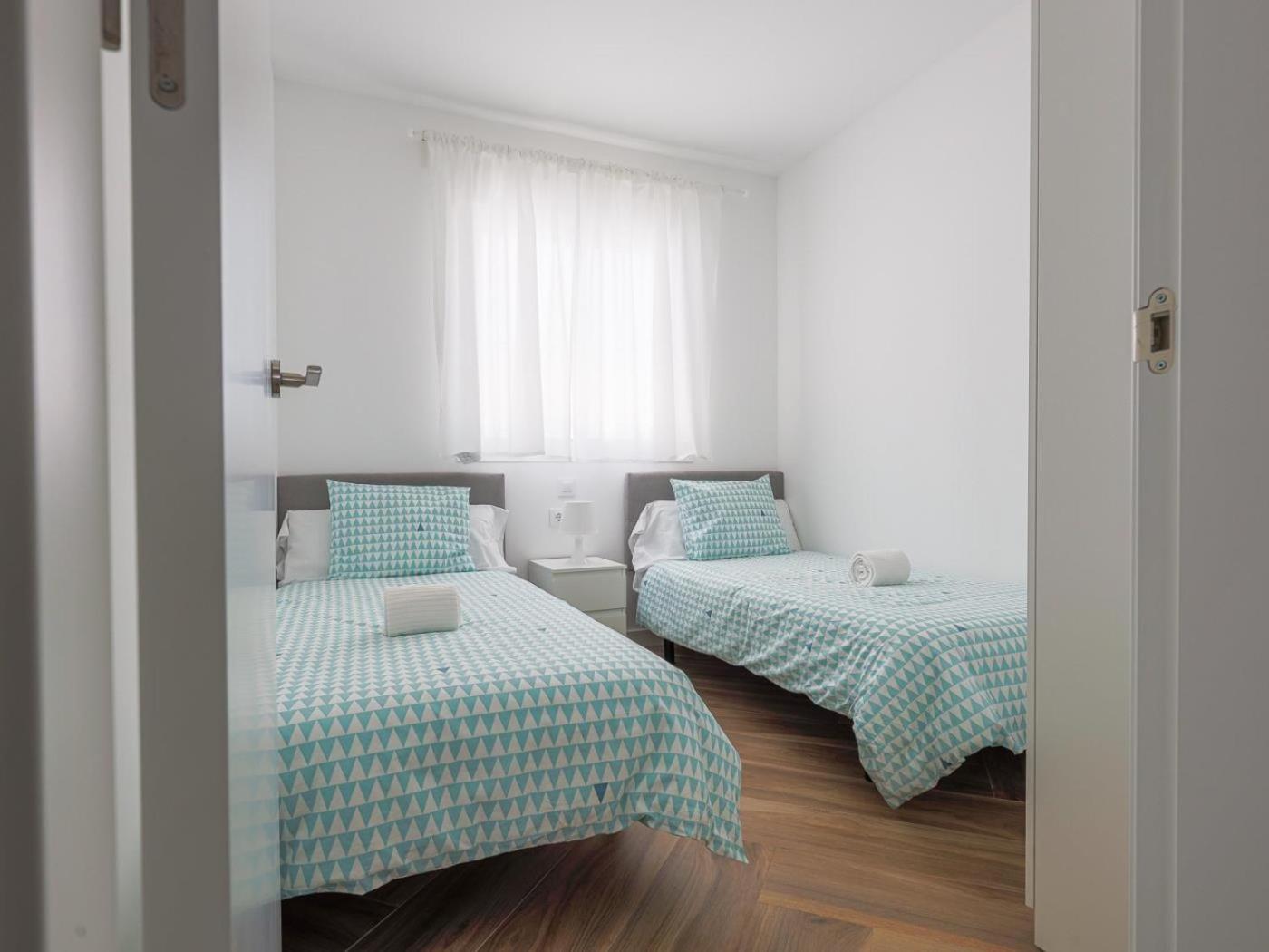 Apartamento Algaba aral Alto y bajo Alcala del Rio Habitación foto
